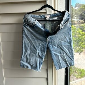 Jean Bermuda Shorts! 🩳